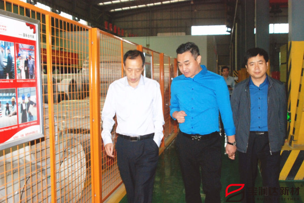 寶潤(rùn)達(dá)聚氨酯夾芯板